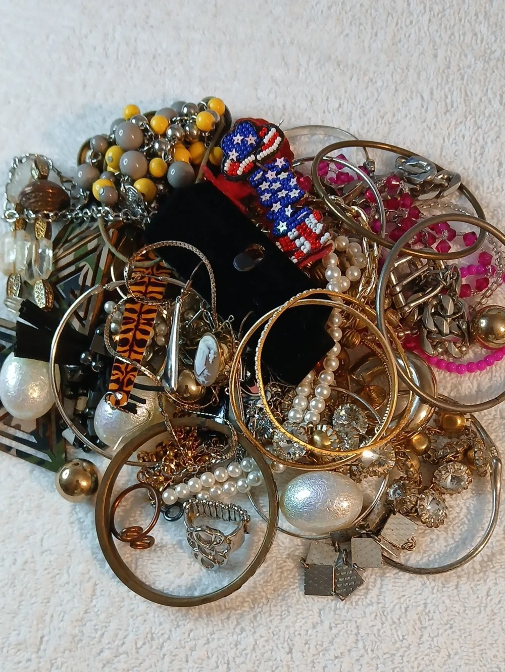 Mixed Women's Craft Jewelry in Gold, White, Pink, Gray